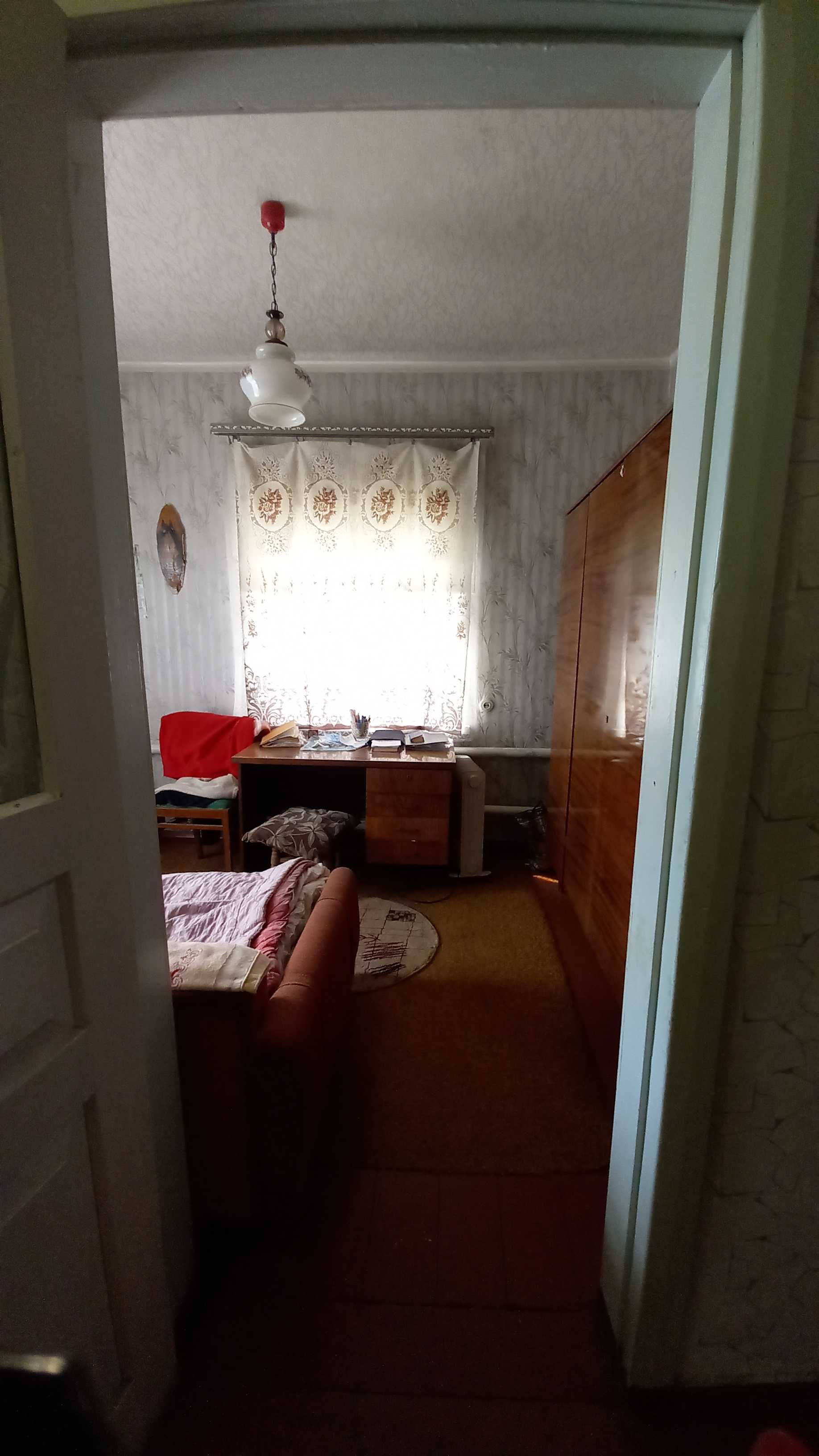 Затишний будинок із земельною ділянкою центр міста Мерефа Харків