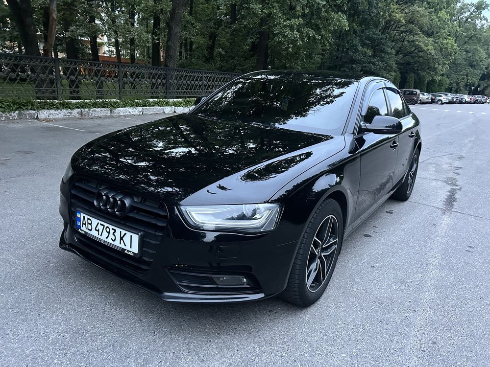 Продам А4 B8 2012р. 2.0 дизель рест на шкірі