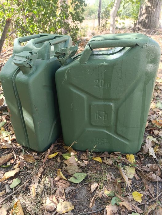 Каністра металева