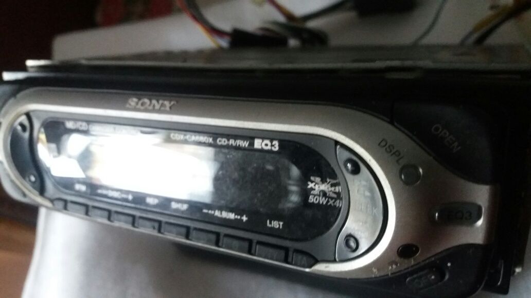 Auto radio c/ cd sony impecavel