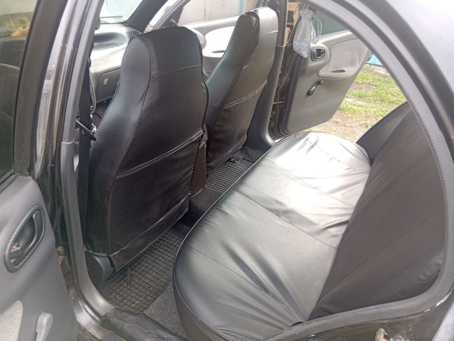 Продам. Сенса 1.4 на газу. 2004 года.