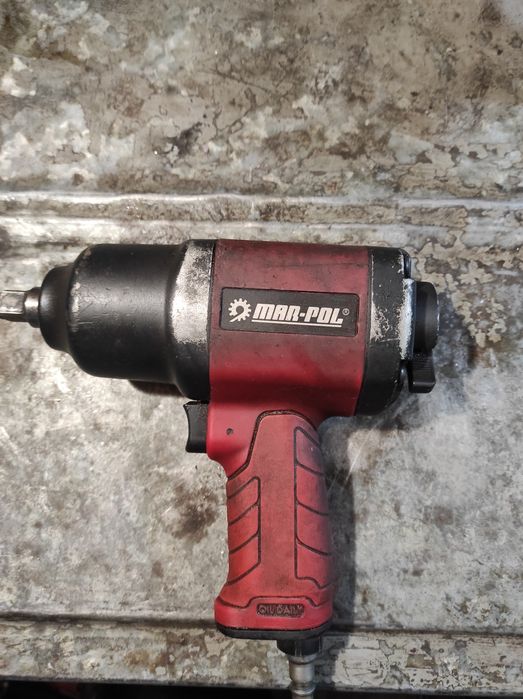 Гайковерт пневматичний ударний