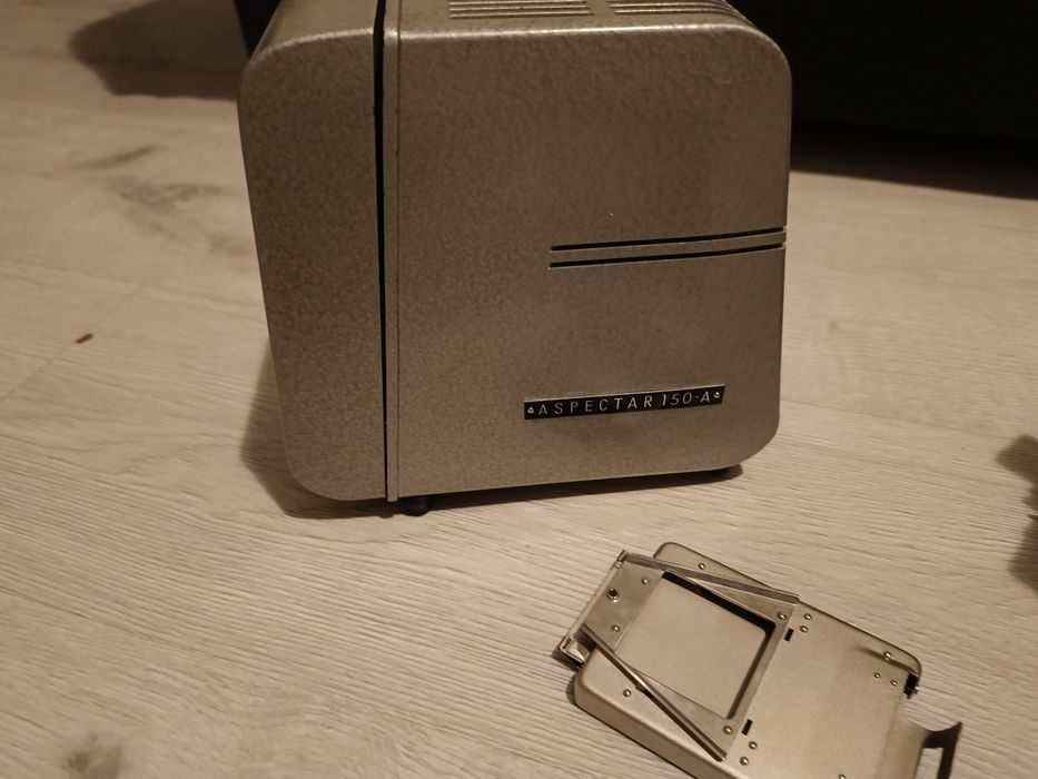 Pentacon Aspectar 150-A – projektor slajdów okazja! 

Na sprzedaż proj