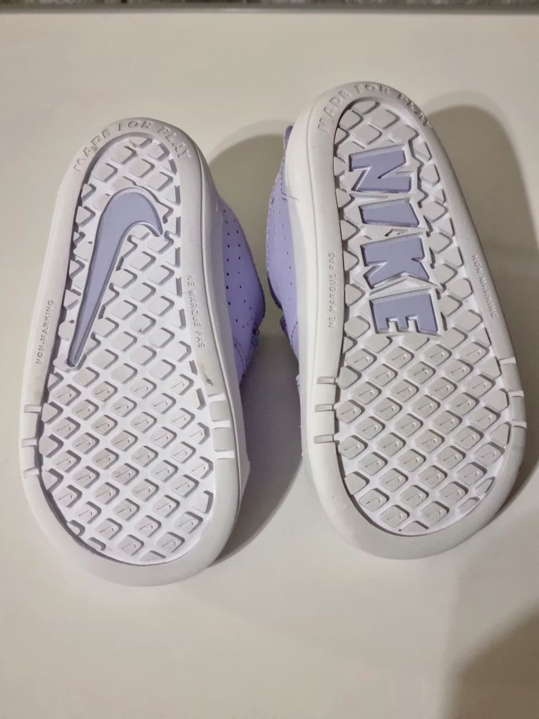 Кросівки Nike оригінал eur22