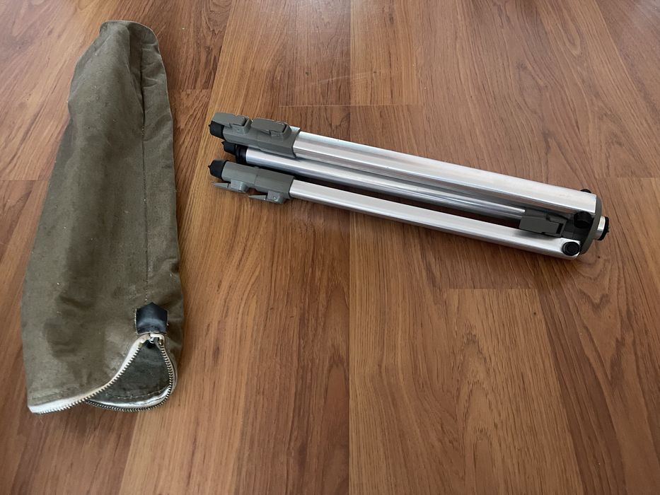 Штатив ( телескопічний )