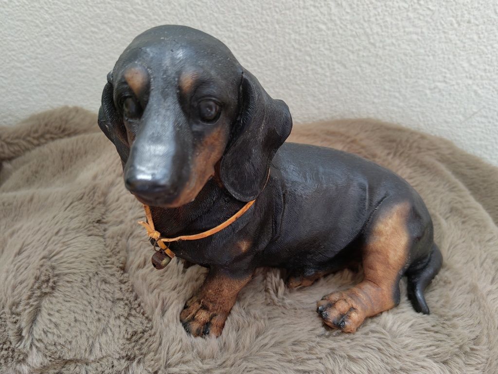 Dachshund, teckel ou Dackel, cão-salsicha em resina