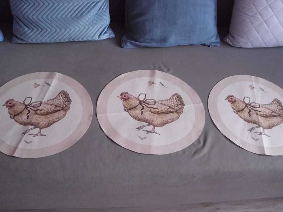 serwetki podkładki maty wielkanocne na stół komody kura wyprzedaż teks