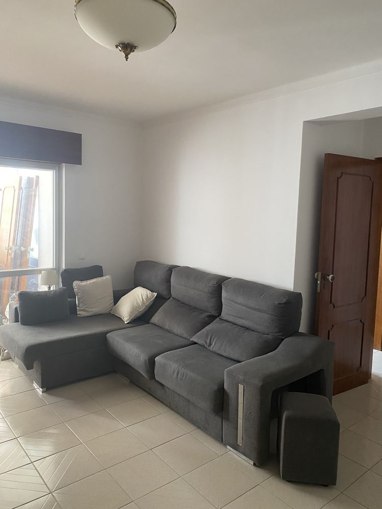Sofá em L, cinzento escuro