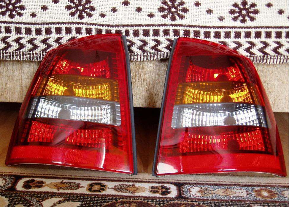 Astra 2 G II Lampy orginalne dymione Coupe Bertone Cabrio Sedan