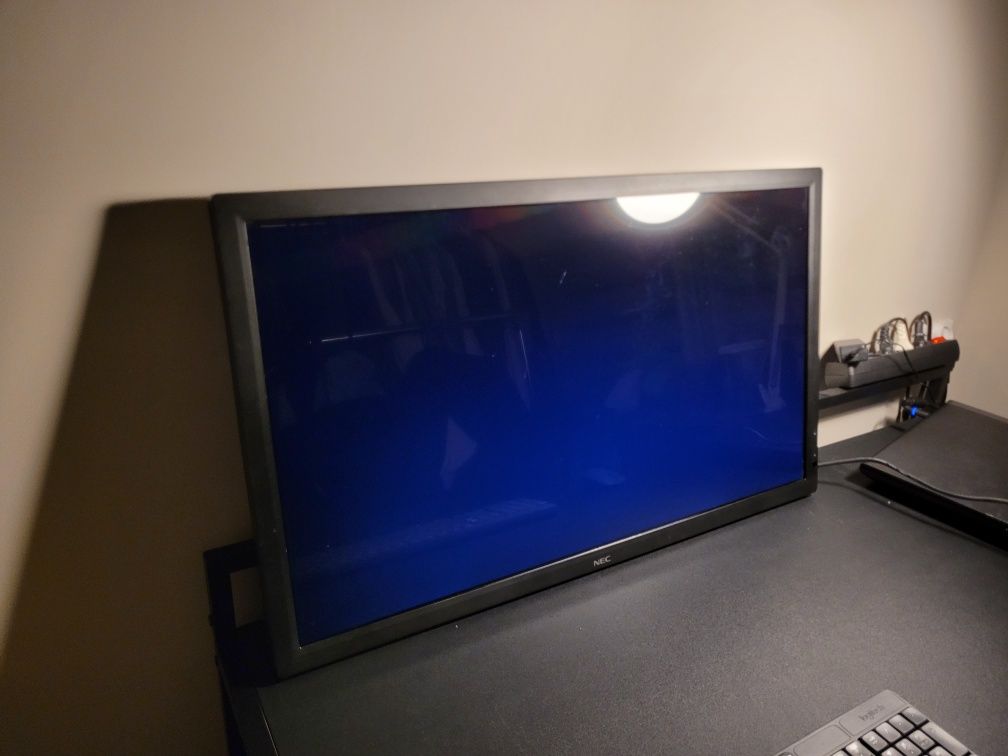 Monitor NEC Multisync V323-2