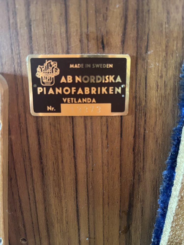 Pianino Nordiska Futura