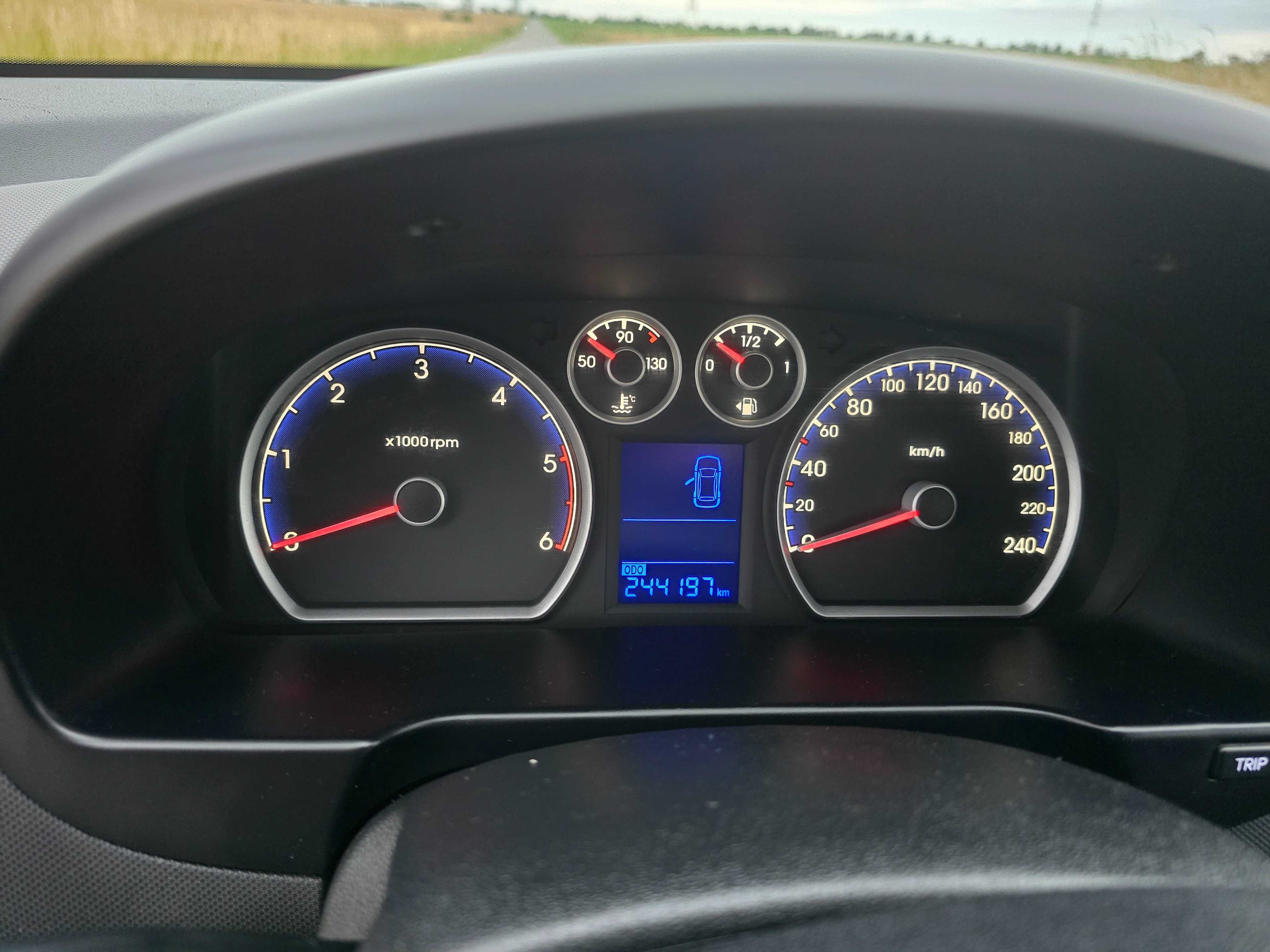 Hyundai i30 1.6 CRDi 115 KM • Beżowy • Skóra • AUTOMAT
