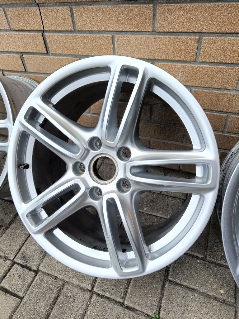 Felgi Aluminiowe 19 Cali 5x130 9/10J ET60/61 - Porsche Panamera Turbo