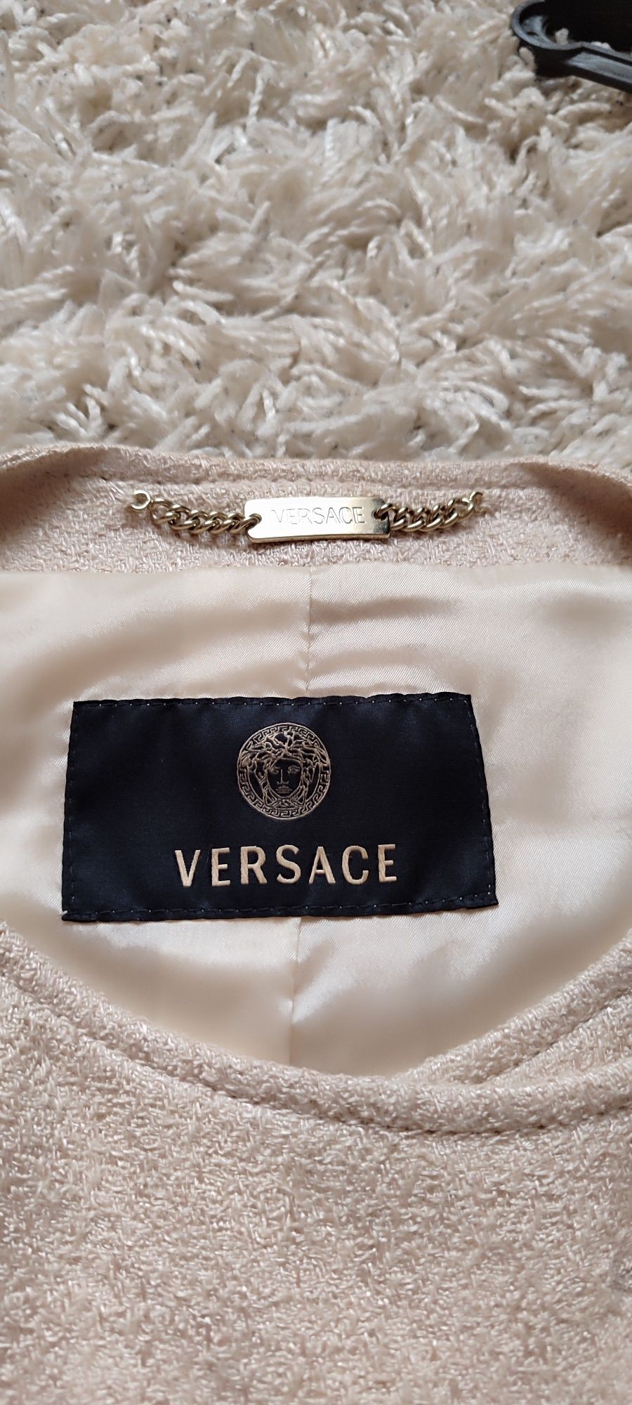 Пальто Versace колір кава з молоком