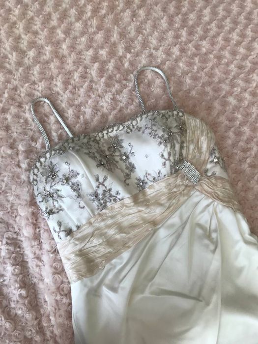 Весільна сукня нова