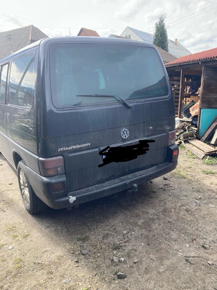 Vw Multivan 2,5 102 KM