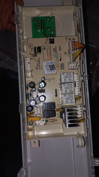 Продам запчасти на стиральную машину