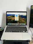 MacBook Pro 13 cali z 2020 roku