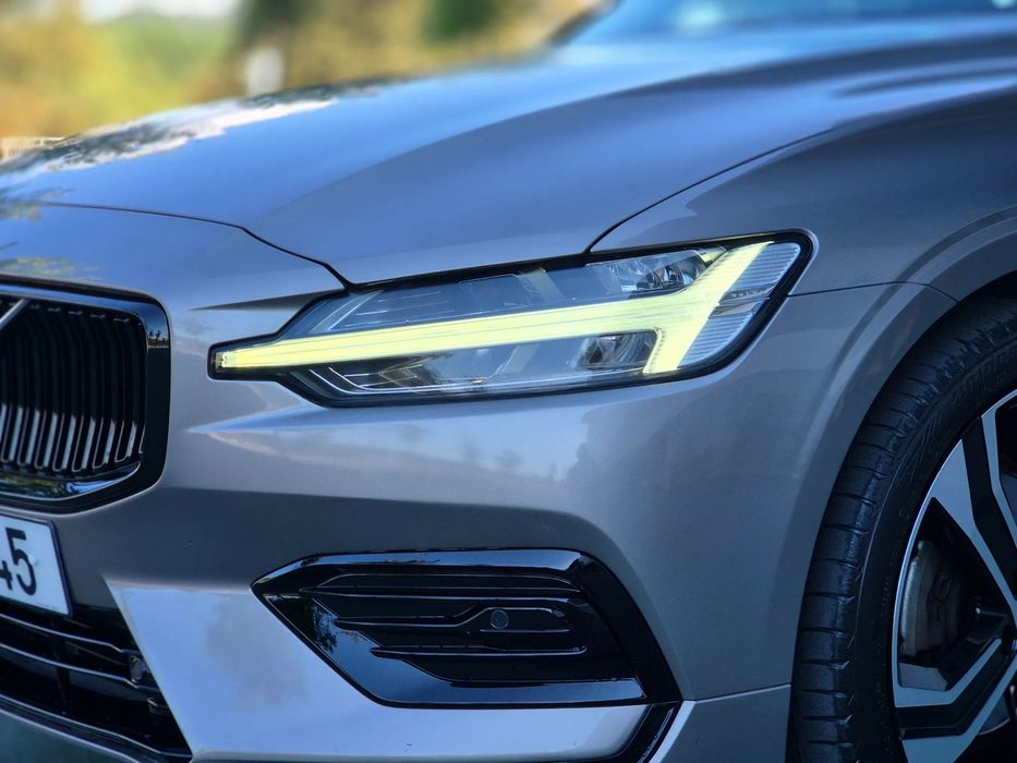 Volvo V60 2.0 D3 R-Design Geartronic