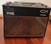 Vox VT-100 (Aceito troca por um Vox menor)