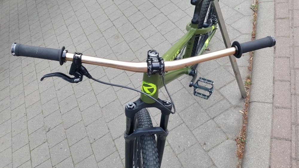 Rower dirt kellys whip 30 judy magura