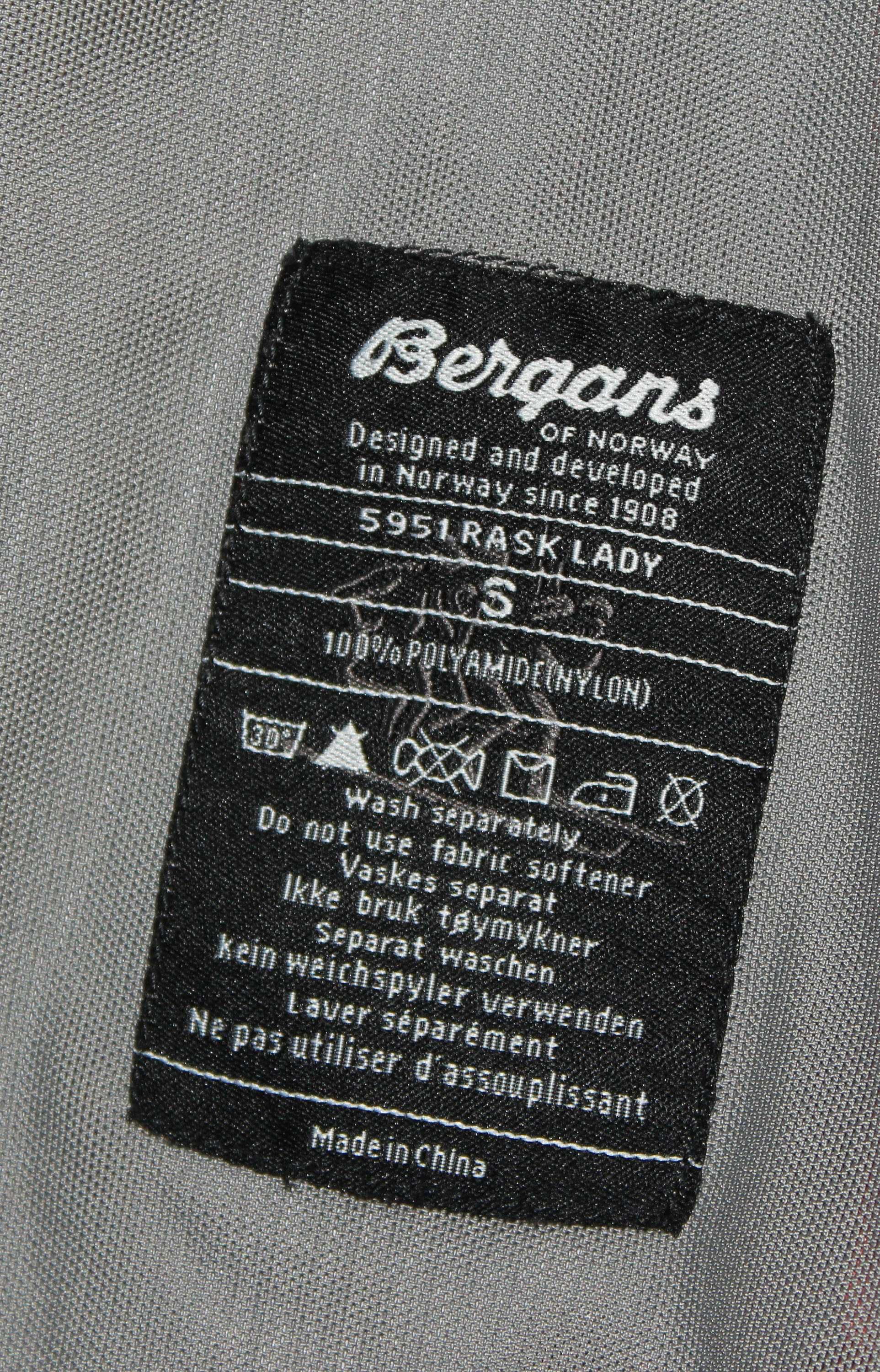 Жіноча тришарова куртка мембранка Bergans Of Norway  Rask (S)