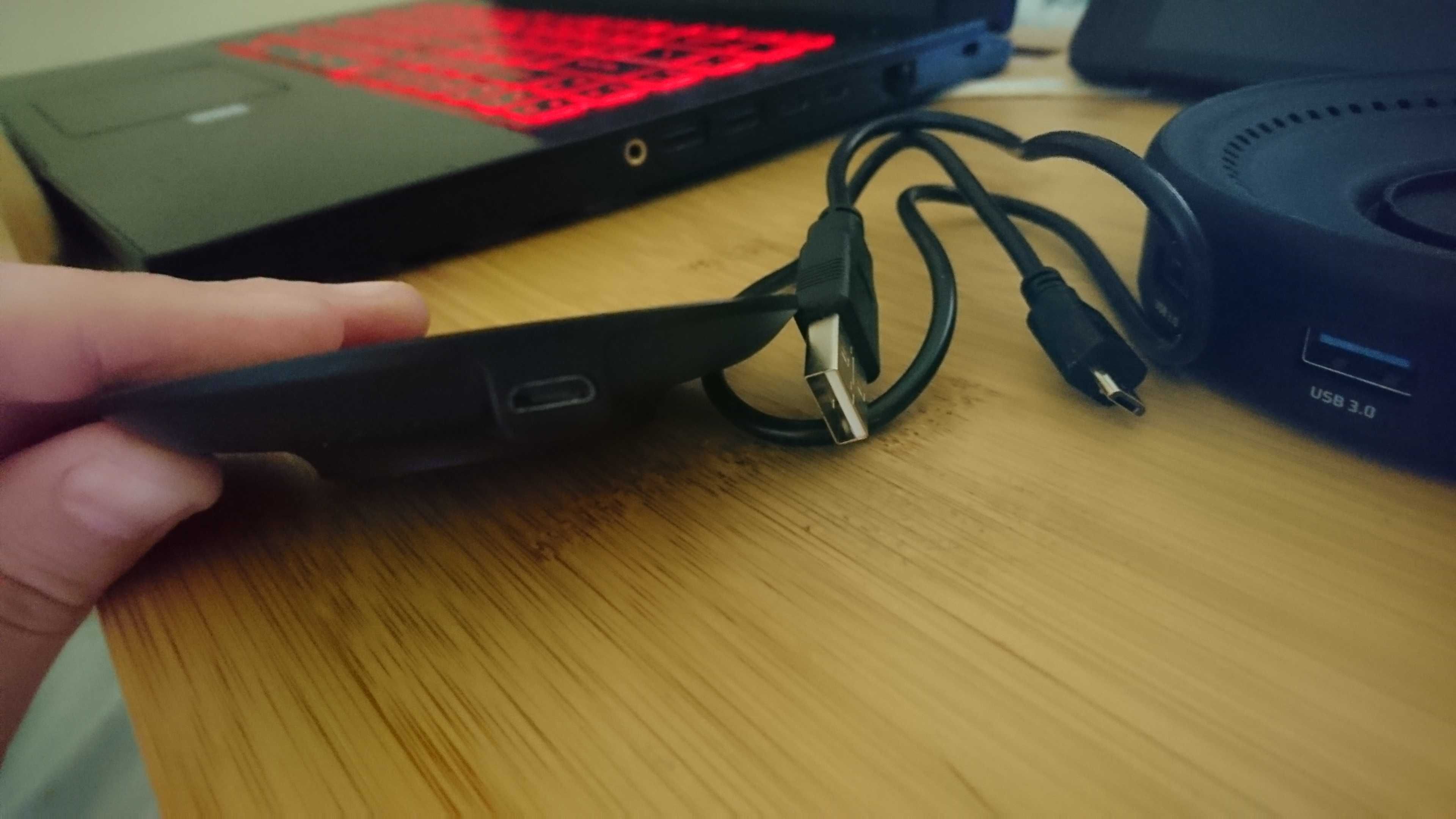 usb хаб з бездротовою зарядкою 6-в-1 Promate CenterHub usb 3.0
