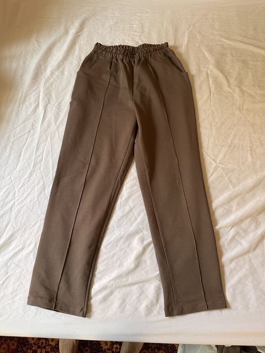 Жіночий літній костюм