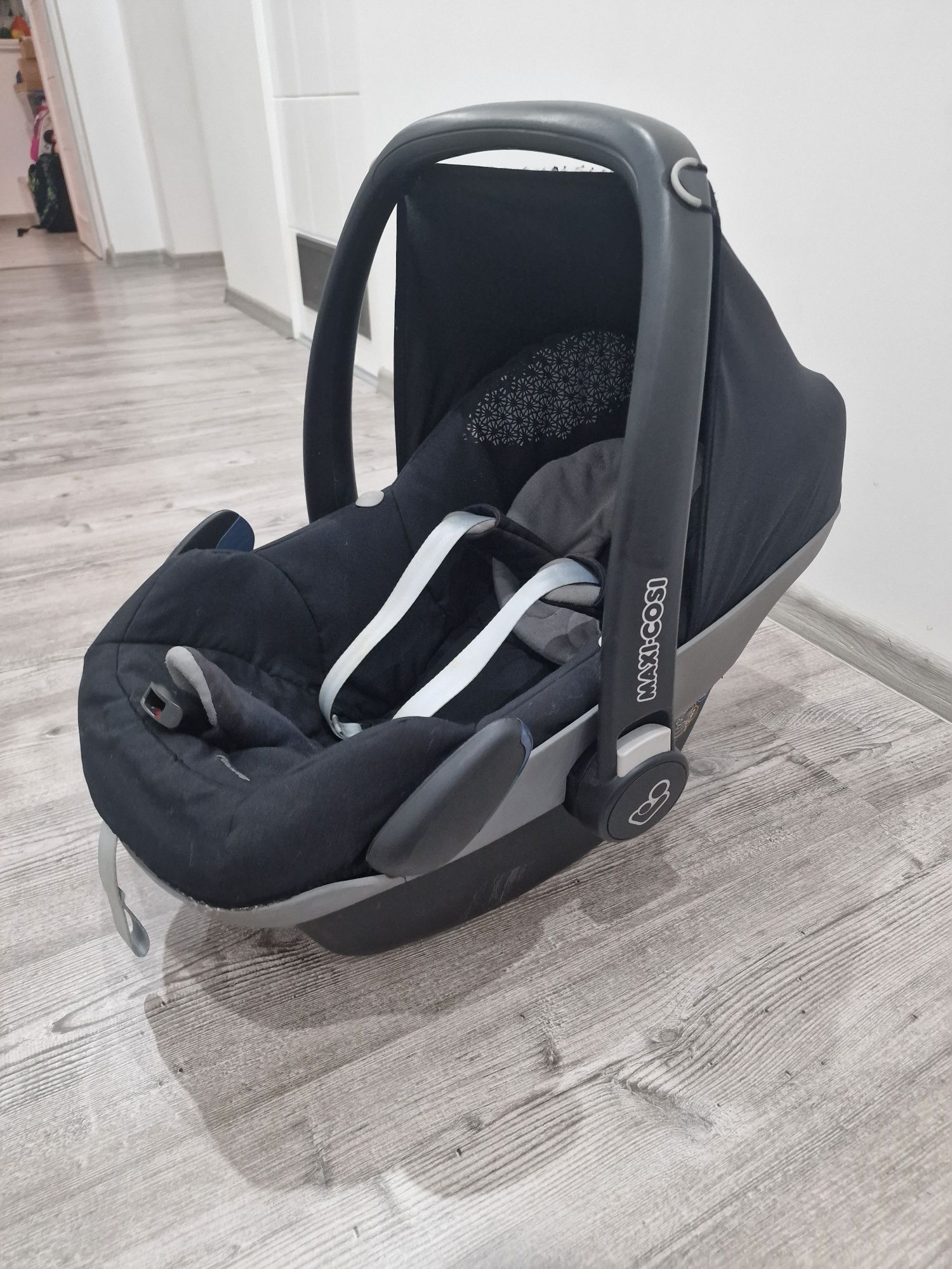 Fotelik, nosidło maxi cosi pebble, 0-13 kg, isofix,