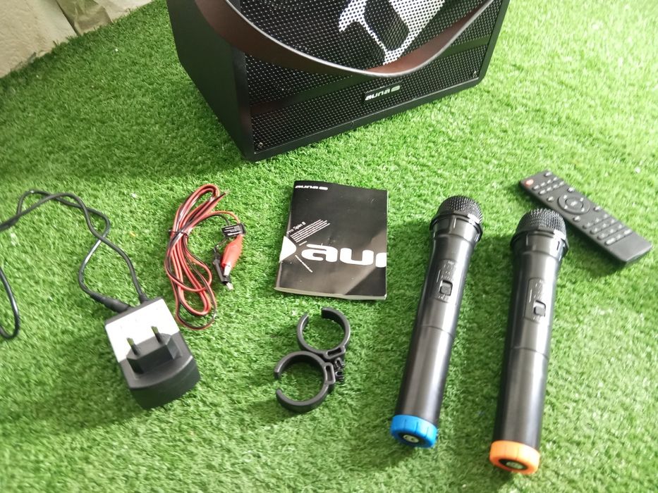 Auna pro spin 8 głośnik bluetooth z tabletem android + mikrofony 


Ce