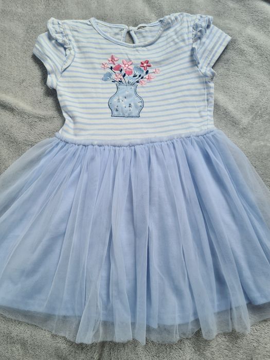 Sukienka dla dziewczynki r.122