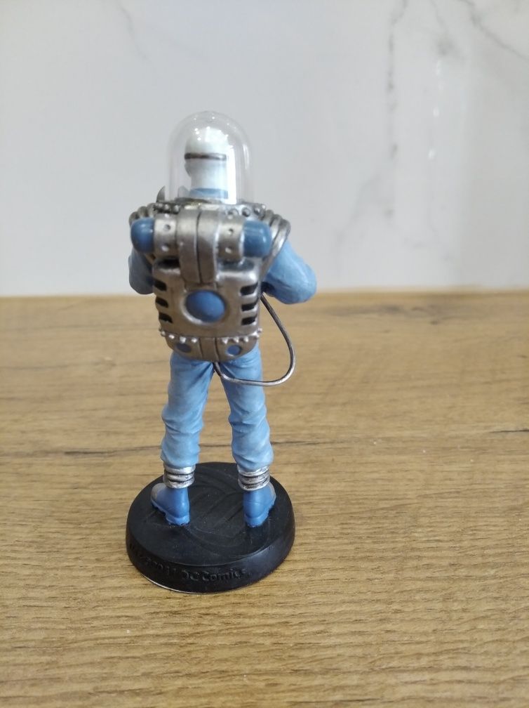 Figurka DC Mister Freeze ok 10 cm