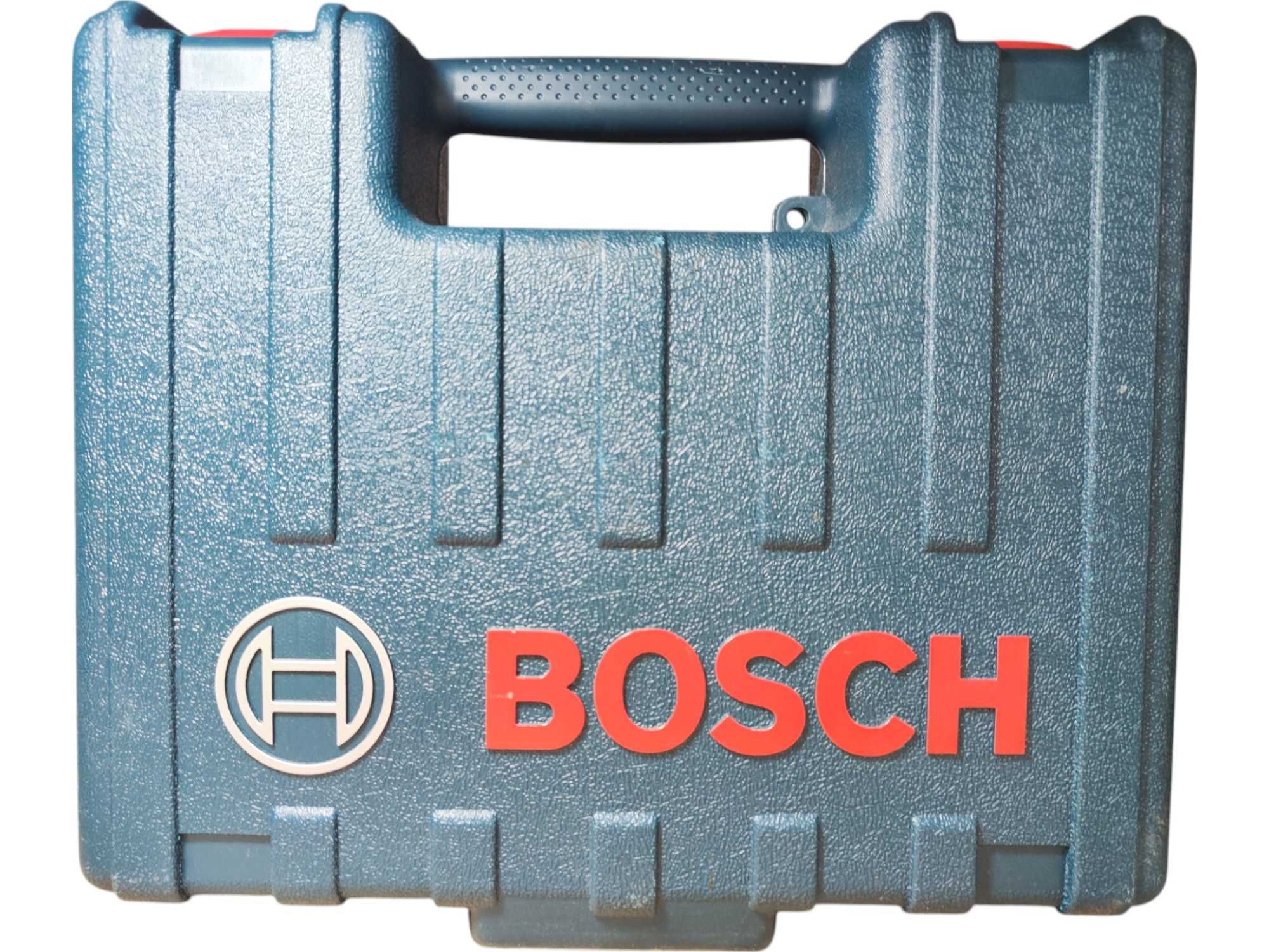 Wiertarka udarowa BOSCH GSB 600 + zestaw narzędzi w walizce