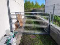 Brama jednoskrzydłowa Polbram Berno antracyt szer 250 x h150 cm