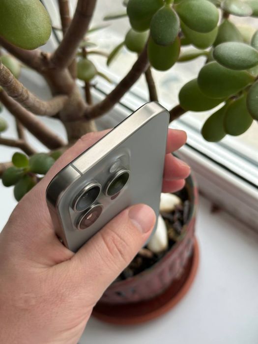 Продам IPhone 15 PRO 128 Neverlock