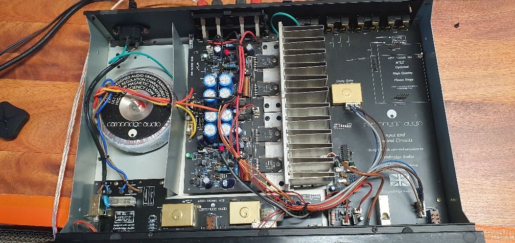 Cambridge audio a500.