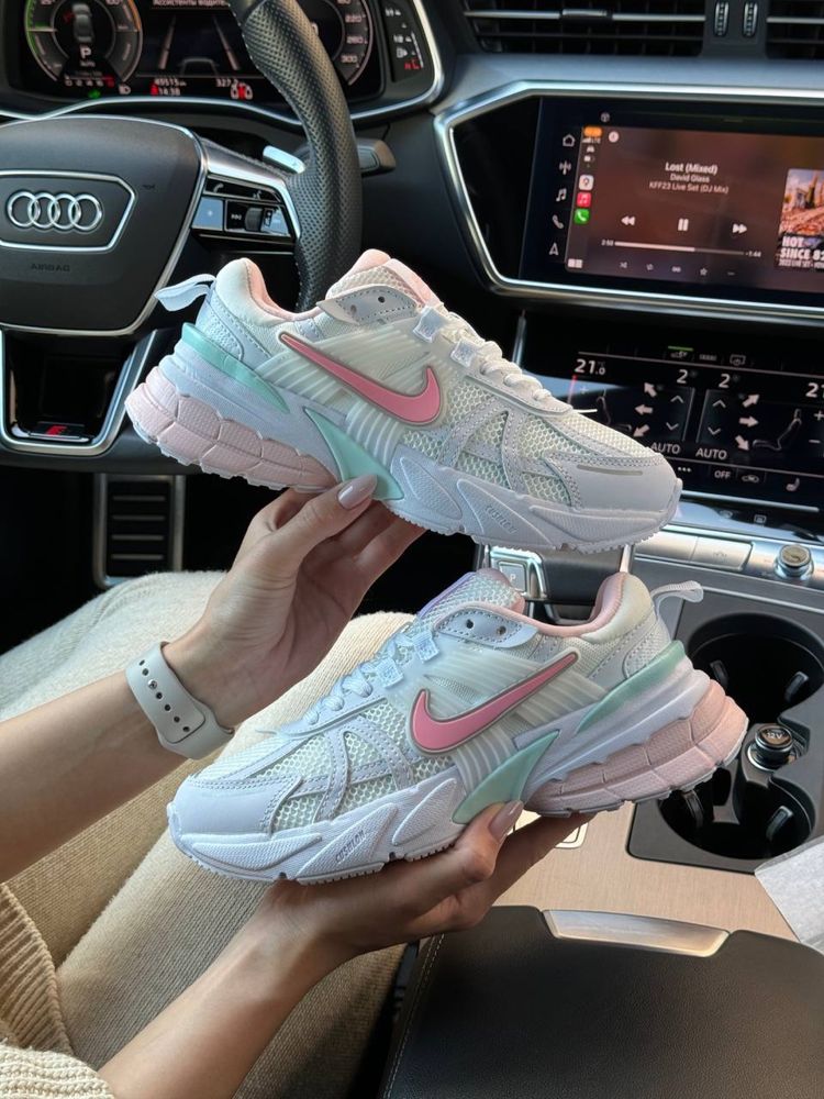 Женские кроссовки найк рантек Nike Runtekk WMNS White Pink [37-41]