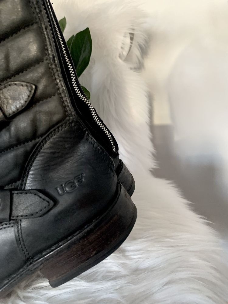 UGG 39 czarne kozaki logo skóra naturalna