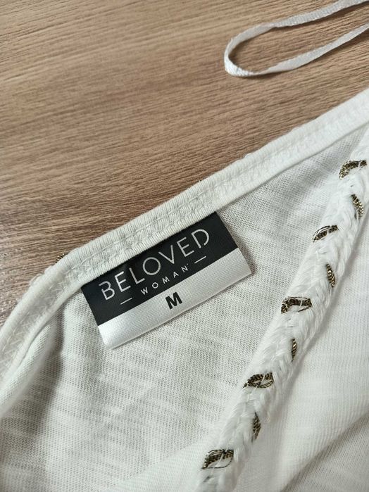 Biała bluzka top dekolt koronka bez rękawów Beloved M