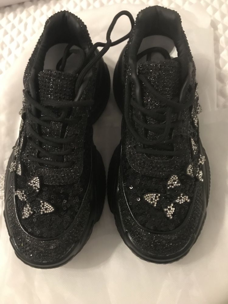 Tenis novos mulher