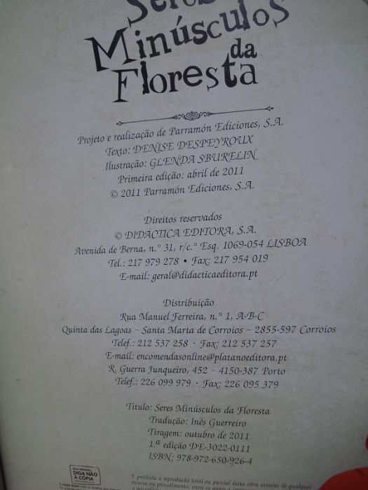 Livro "Seres Minúsculos da Floresta"