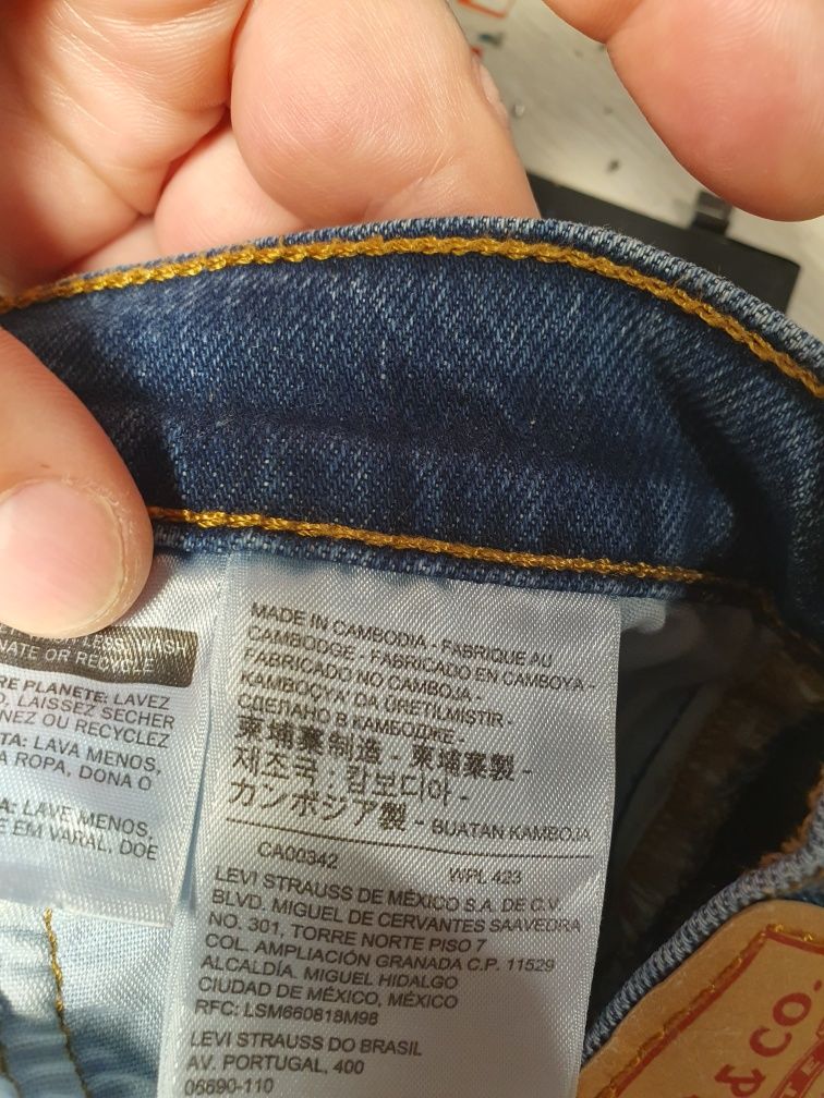 Levis оригинал.Новые джинсы,коттон со стрейчем.