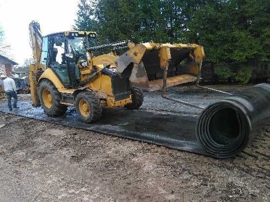 Podłoże silosy pryzmy kiszonkę maty legowiskowe płyty gnojowe placowe