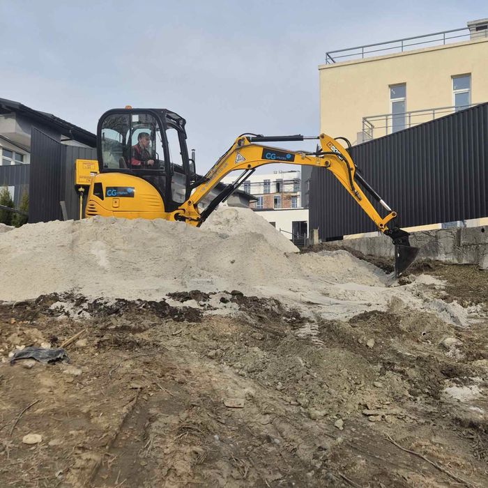 Оренда міні-екскаватора jcb8030, послуги екскаватора, земляні роботи