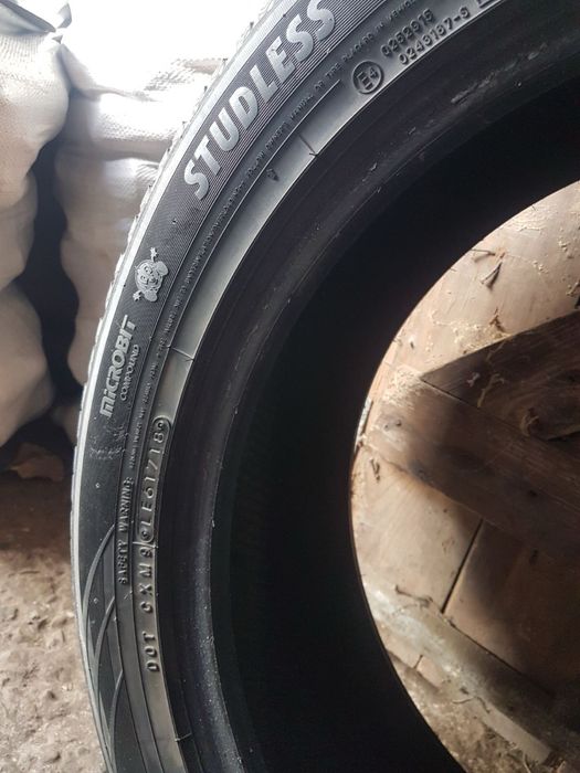 Toyo 3 шт зимові r20