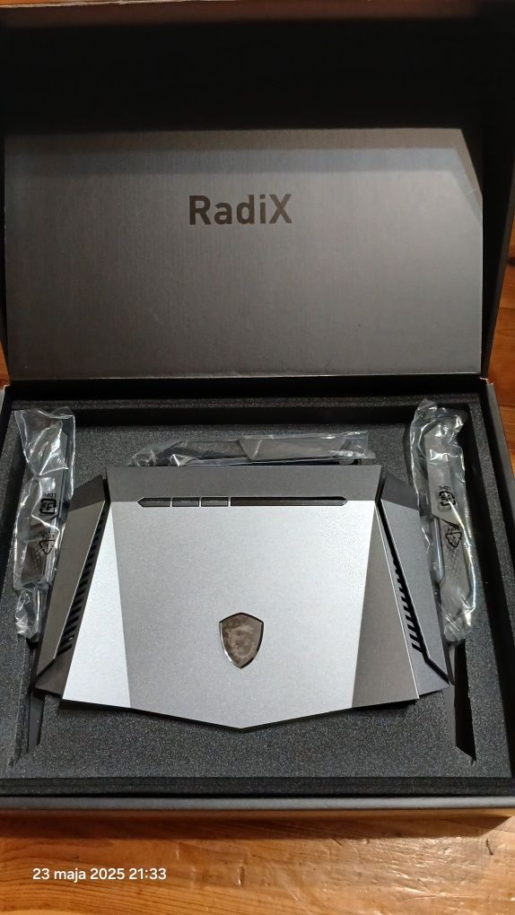 Router MSI RadiX AXE6600 WiFi 6E (6600Mb/s a/b/g/n/ac/ax)