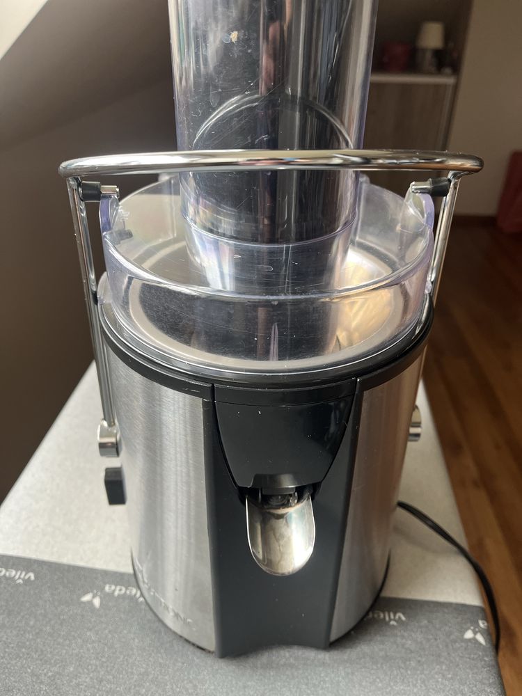 Sokowirówka clatronic AE3532
