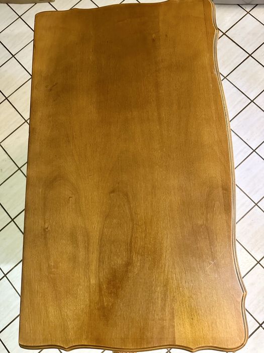 Komoda, bogato rzeźbiona