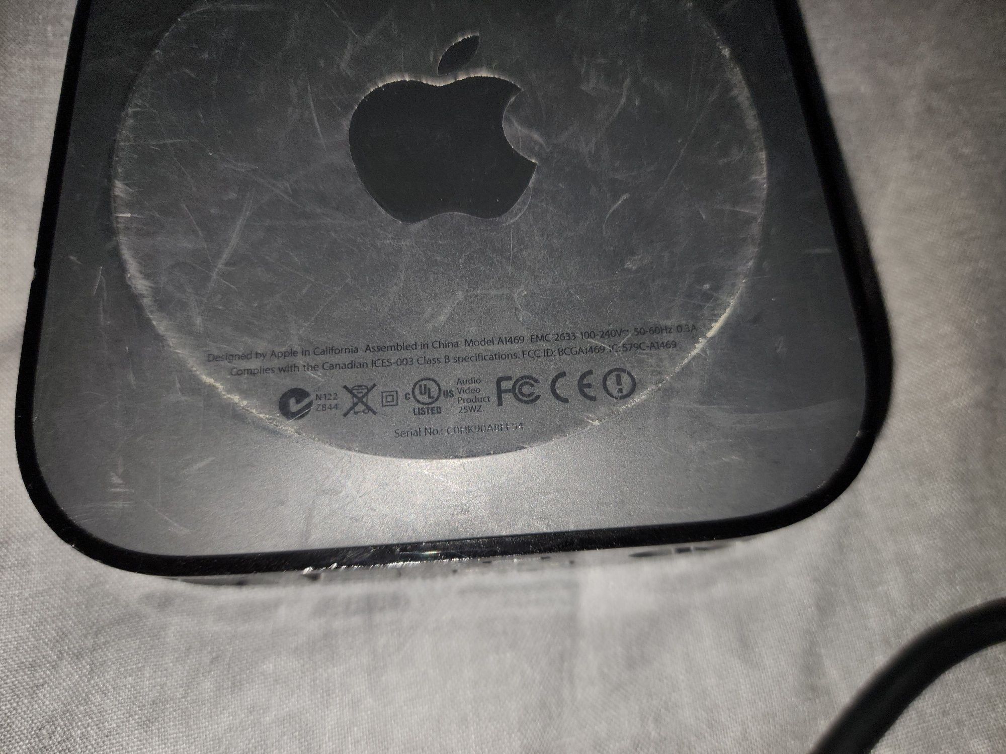 Приставка Apple TV 3 з комплектом