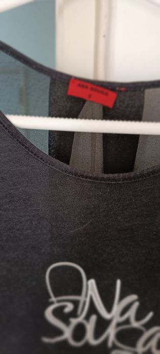 Camisola marca Ana Sousa preta transparente atrás. Tamanho S. Usada.